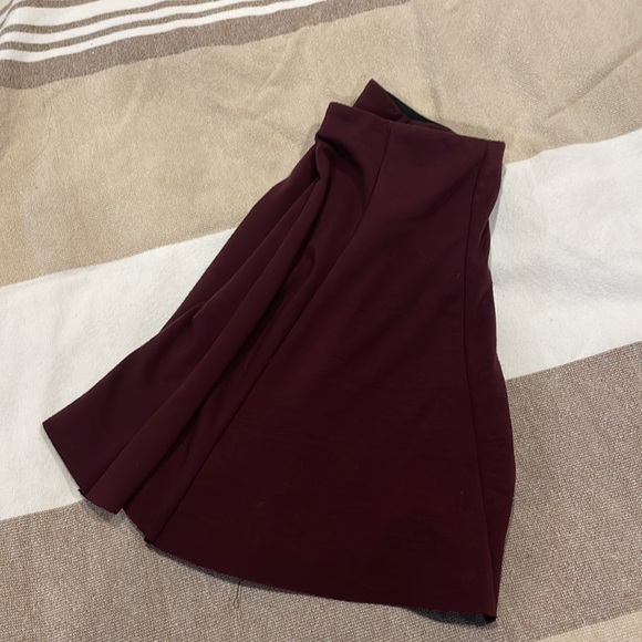 BRANDY MELVILLE MINI SKIRT - Picture 2 of 3